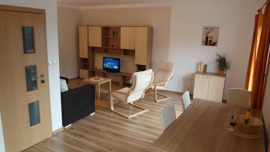 Ernesta Club Lipno Appartement Lipno nad Vltavou Buitenkant foto